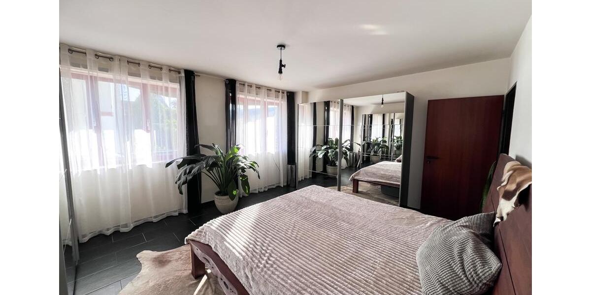 Etagenwohnung Köln Rodenkirchen - 4 Zimmer, 120 m&sup2;, 680.000&euro; | Angebot:26492016