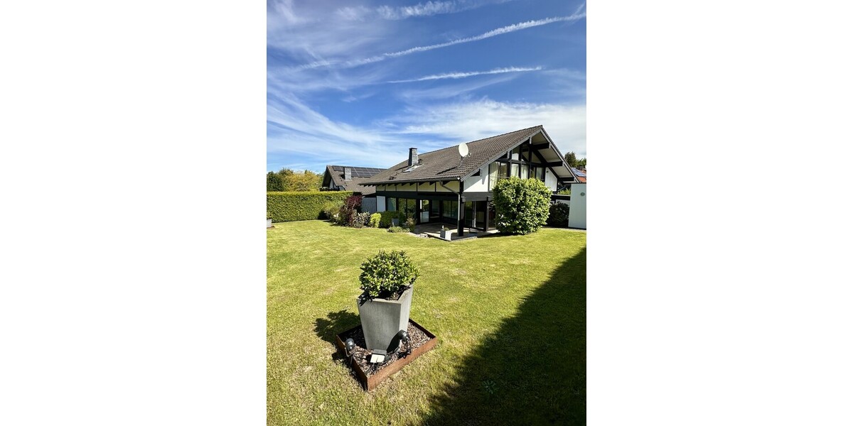 Lichtdurchflutetes modernes Einfamilienhaus mit Einliegerwohnung! - Einfamilienhaus Königswinter / Thomasberg Thomasberg | Angebot:26932422