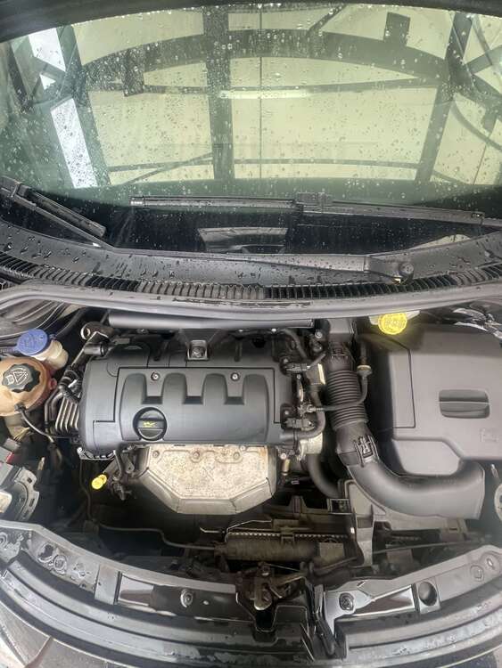 Peugeot 207 179.843 km 3.500 € Köln 50737