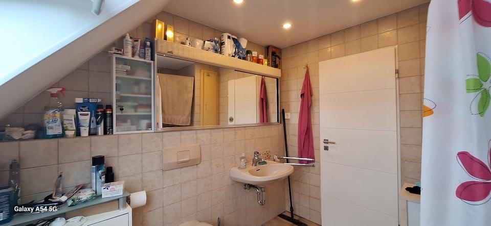 Dachgeschoßwohnung Hennef (Sieg) - 2 Zimmer, 42 m&sup2;, 159.000&euro; | Angebot:26945412