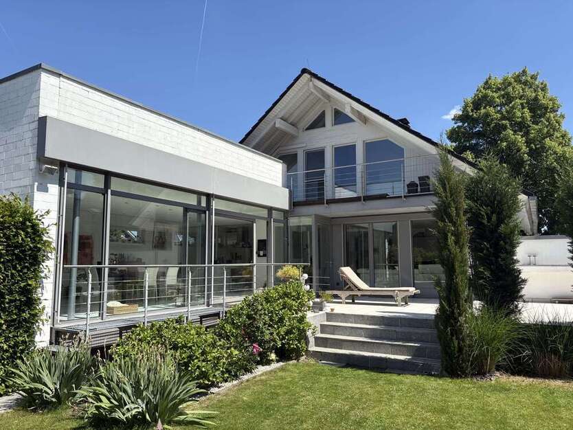 Haus zum Kaufen in Köln 1.490.000 € 255 m²