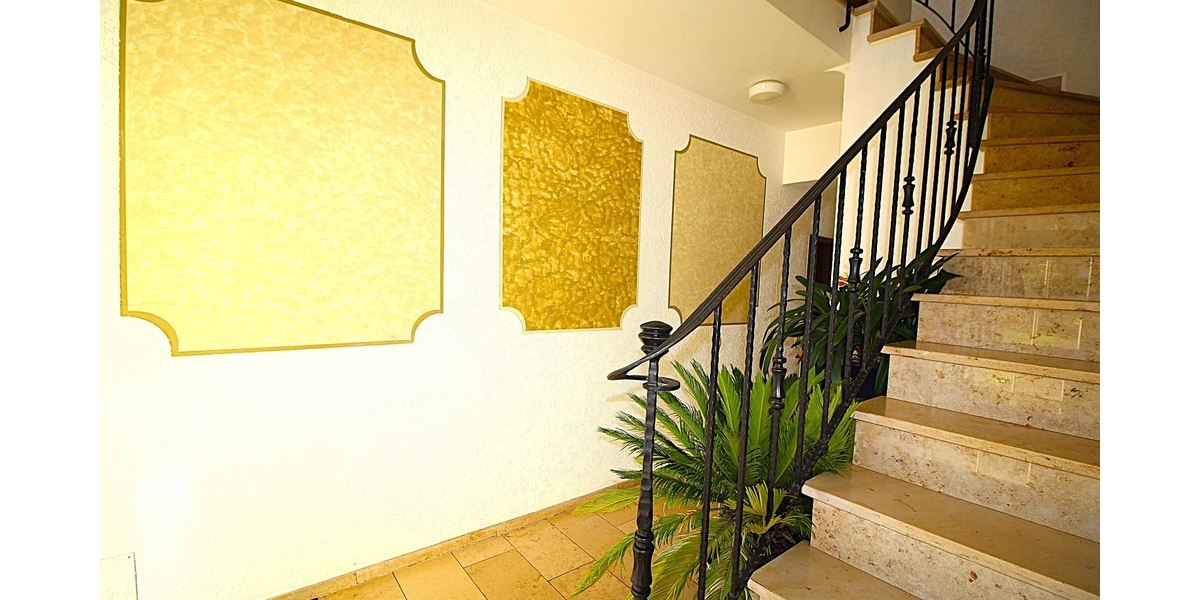 Erste Reihe Rheinblick! Sofort beziehbare zwei Zimmer mit kleinem Balkon, Stellplatz und Garage. TOP - Etagenwohnung Königswinter | Angebot:26948143