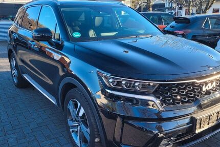 Kia Sorento 81.000 km 32.900 &euro; Hennef (Sieg) 53773