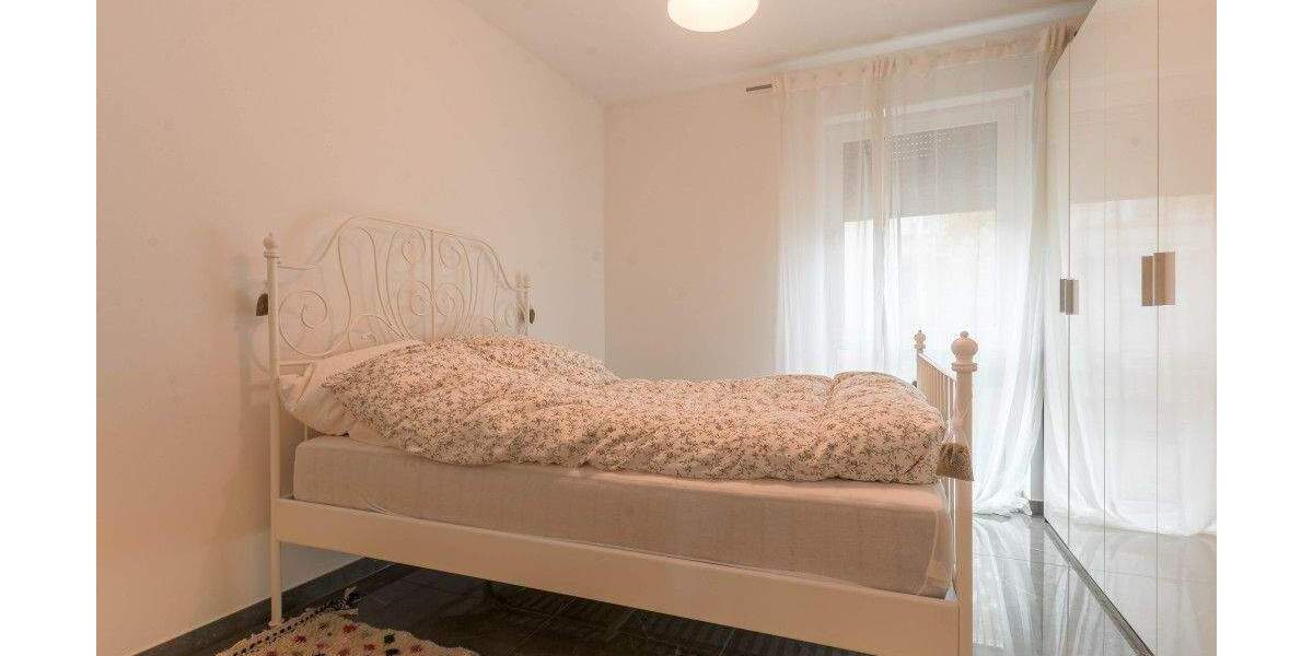 Etagenwohnung Köln Höhenberg - 2 Zimmer, 45 m&sup2;, 900&euro; | Angebot:24827093
