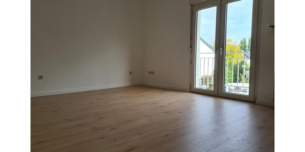 Etagenwohnung Bonn Lannesdorf - 4 Zimmer, 120 m&sup2;, 1.500&euro; | Angebot:25838679