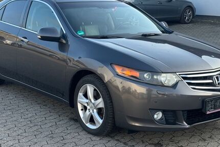 Honda Accord 285.100 km 7.950 &euro; Bornheim 53332