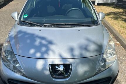Peugeot 207 152.000 km 1.800 € Bonn 53173
