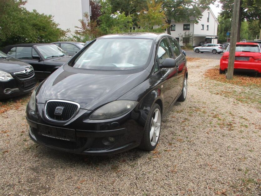 Seat Altea 290.000 km 1.950 € Bonn 53175