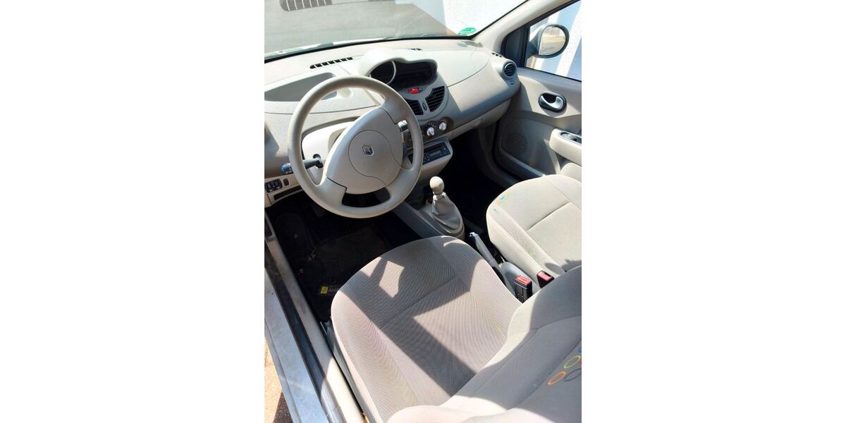 Renault Twingo 112.101 km 2.000 &euro; Erftstadt 50374