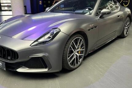 Maserati Granturismo 18.300 km 139.980 &euro; Köln 50829