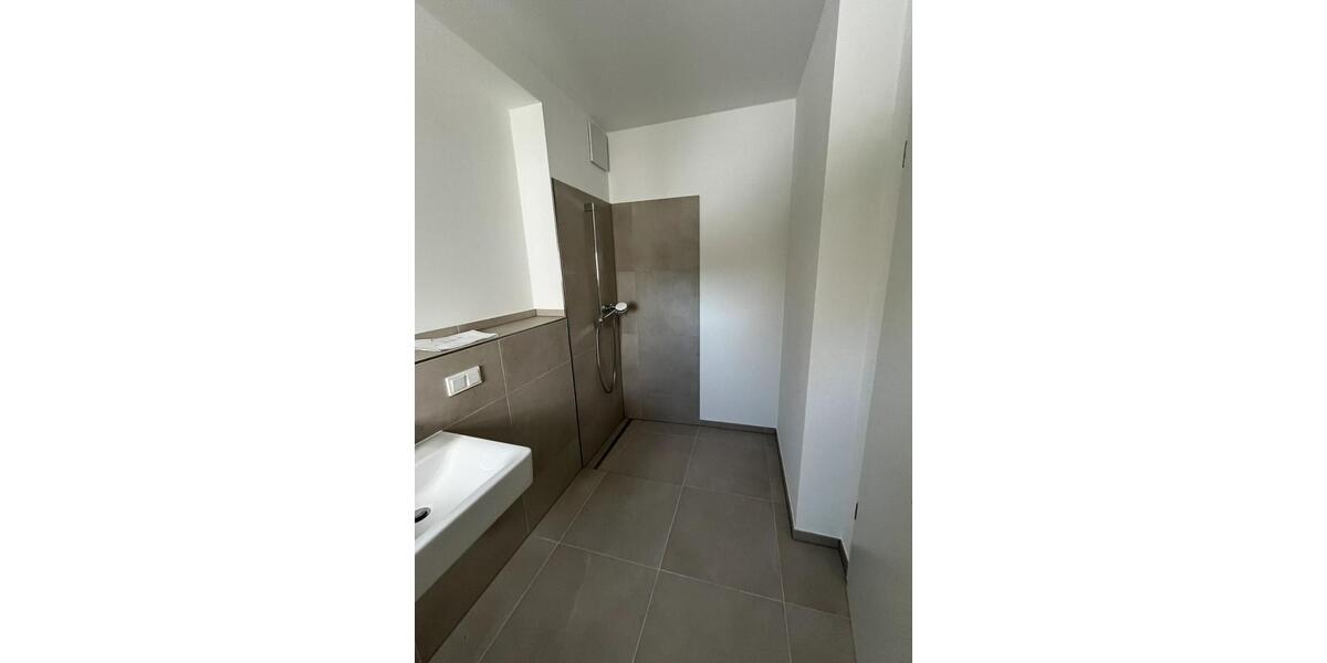 Etagenwohnung Frechen - 4 Zimmer, 175 m&sup2;, 2.975&euro; | Angebot:26073829