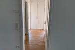 Exklusive, vollständig renovierte 3-Zimmer-Wohnung mit Balkon