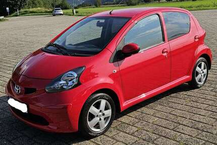 Toyota Aygo 89.813 km 3.499 € sinzig 53489