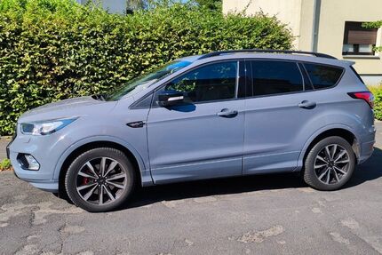 Ford Kuga 129.000 km 16.500 &euro; Bergisch Gladbach 51427