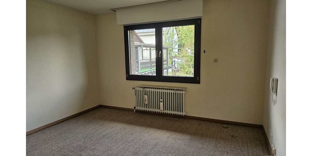 Freistehendes Einfamilienhaus in ruhiger Wohnlage mit Garten und Doppelgarage - Einfamilienhaus Königswinter Thomasberg | Angebot:24846561