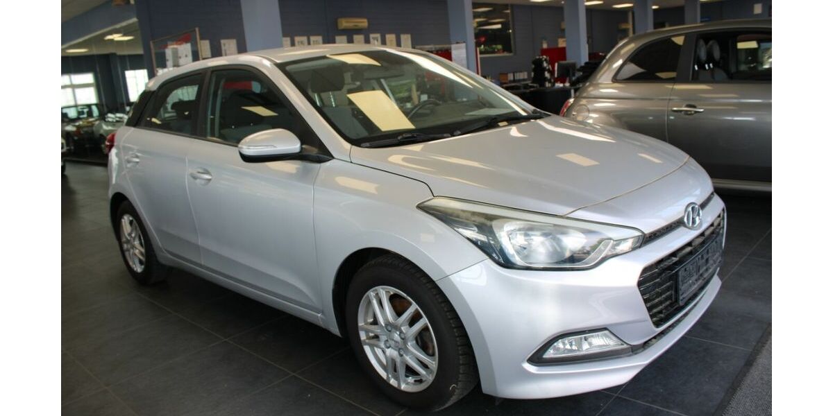 Hyundai i20 111.957 km 9.480 &euro; Euskirchen 53881