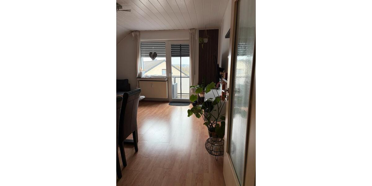 Dachgeschoßwohnung Overath - 2 Zimmer, 60 m&sup2;, 719&euro; | Angebot:26462853