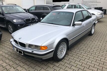 BMW 740