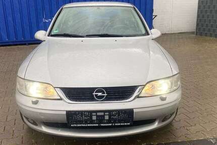 Opel Vectra 104.000 km 2.490 &euro; Troisdorf 53844