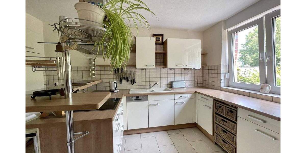 Reihenmittelhaus Köln Ossendorf - 4 Zimmer, 145 m&sup2;, 2.750&euro; | Angebot:24736531