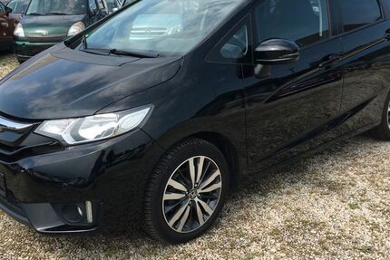 Honda Jazz 85.000 km 9.399 &euro; Bonn 53227