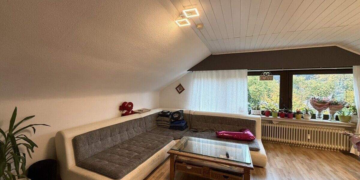 Etagenwohnung Sankt Augustin Birlinghoven - 3 Zimmer, 73 m&sup2;, 199.000&euro; | Angebot:25660635