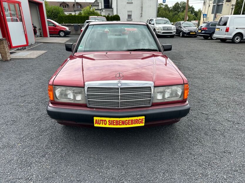Mercedes-Benz 190 231.000 km 4.499 € Linz Am Rhein -Kretzhaus 53560