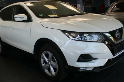 Nissan Qashqai 1.3 DIG-T SHIRO 25.184 km 16.980 &euro; Euskirchen 53881