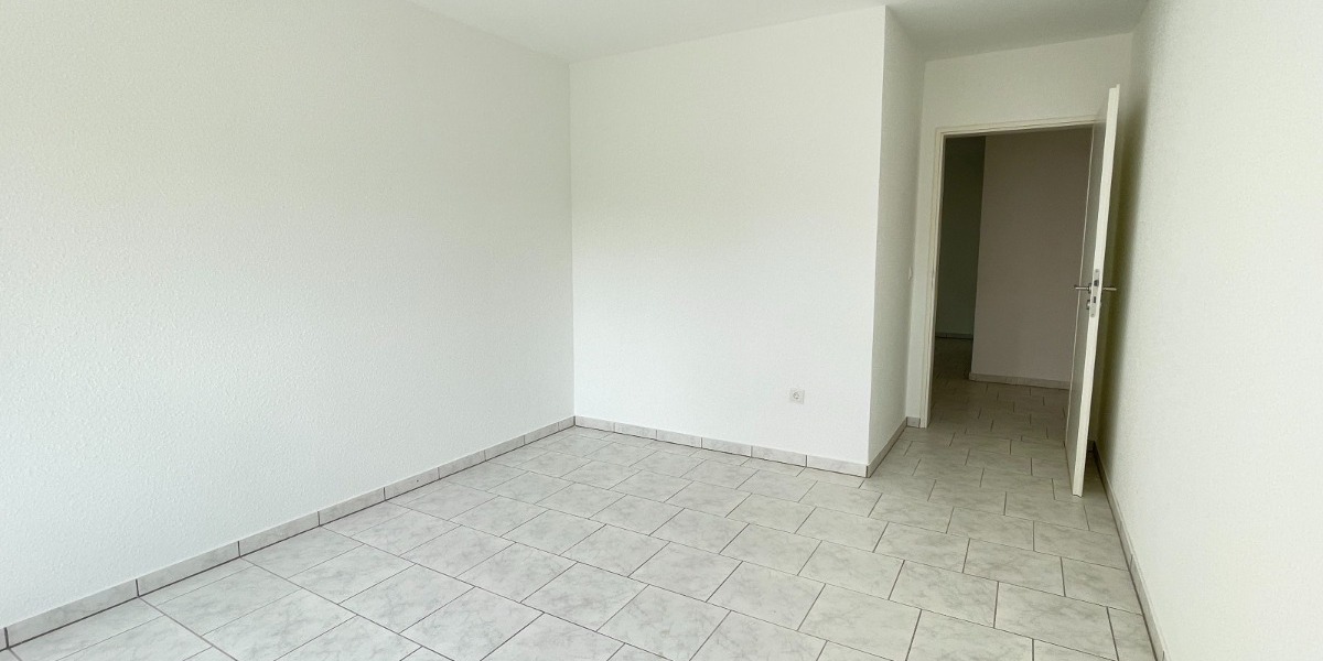 Zentrumsnaher Wohntraum: Frisch sanierte 3-Zimmer-Wohnung mit großem Balkon - Etagenwohnung Siegburg Zentrum | Angebot:26855170
