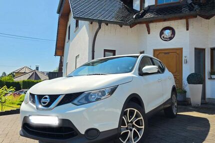 Nissan Qashqai 210.000 km 7.700 &euro; Asbach 53567