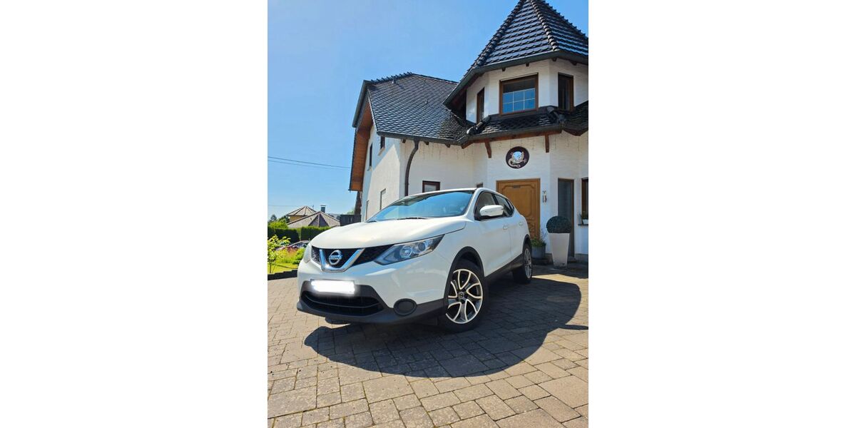 Nissan Qashqai 210.000 km 7.700 &euro; Asbach 53567