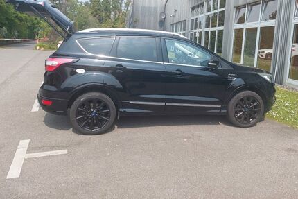 Ford Kuga 65.000 km 19.200 &euro; Köln 50827