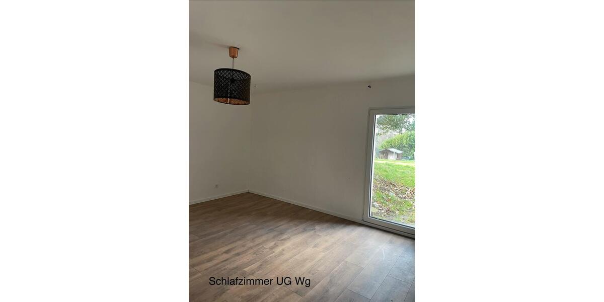 Bungalow Köln Ehrenfeld - 5 Zimmer, 180 m&sup2;, 1.600&euro; | Angebot:25371514