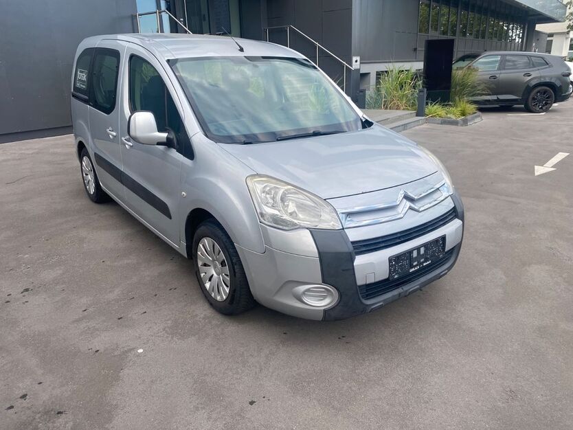 Citroen Berlingo 180.000 km 5.900 € Köln 50739