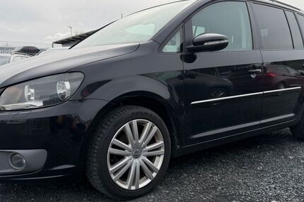VW Touran 239.800 km 4.550 &euro; Eitorf 53783
