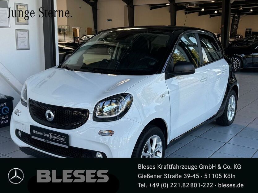Smart ForFour 32.905 km 15.900 € Köln-Deutz 51105