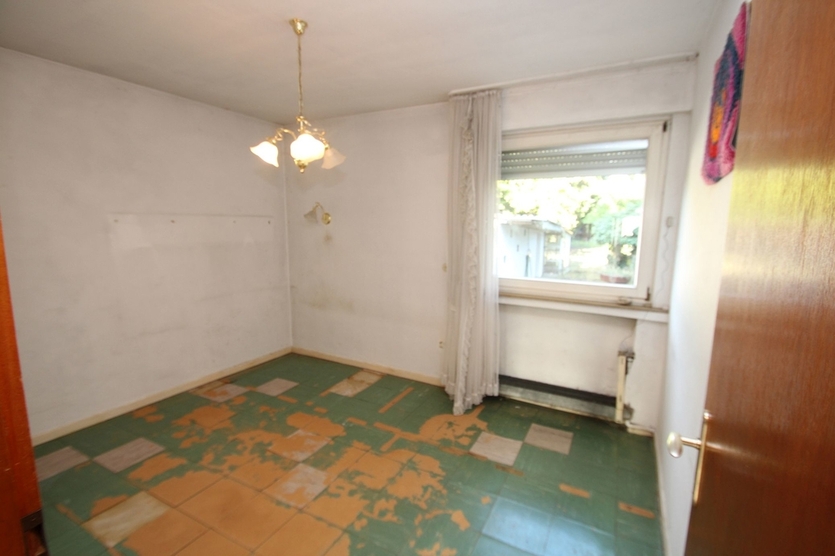 Mit 3D: Ein- bis Zweifamilienhaus in Köln-Wahnheide mit zusätzlichem Grundstück! 6 zimmer