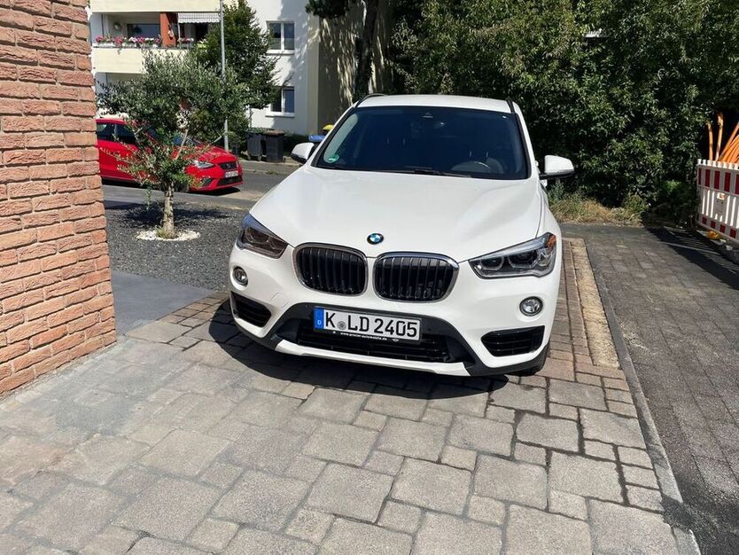 X1
