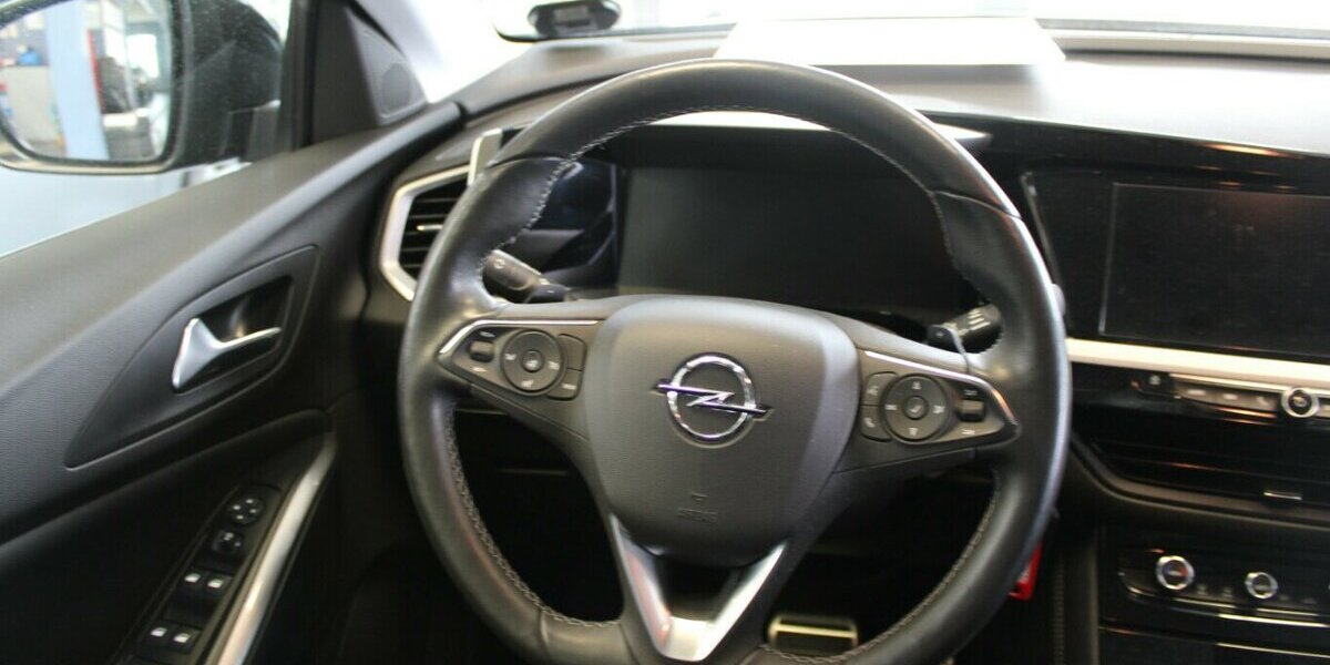 Opel Grandland 1.2 Automatik 47.514 km 19.980 &euro; Euskirchen 53881