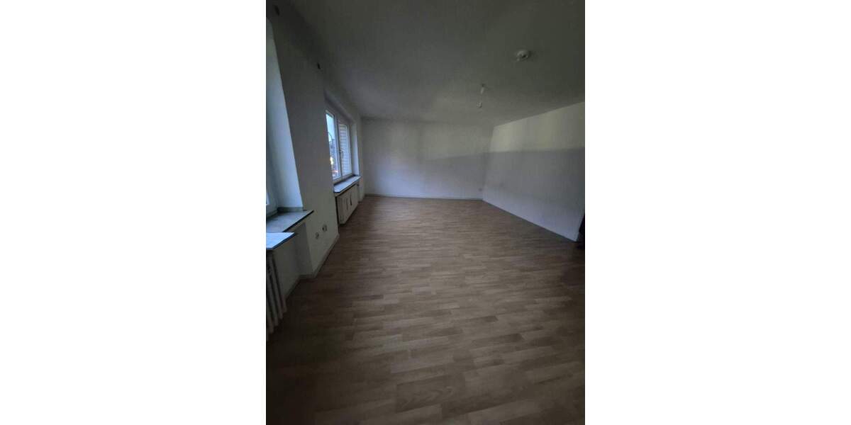 Etagenwohnung Köln Kalk - 5 Zimmer, 160 m&sup2;, 1.600&euro; | Angebot:25799015