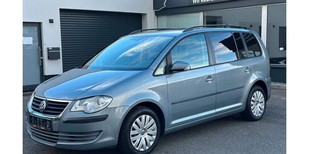 VW Touran 205.000 km 3.330 &euro; Rheinbach 53359