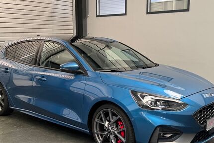 Ford Focus 24.000 km 26.950 € Erftstadt 50374