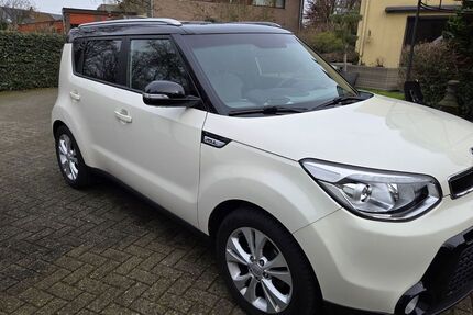 Kia Soul 86.000 km 8.990 &euro; Wesseling - Köln 50389