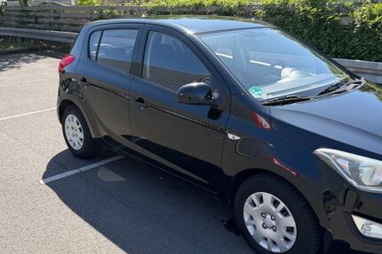 Hyundai i20 62.500 km 4.900 &euro; Bonn 53115