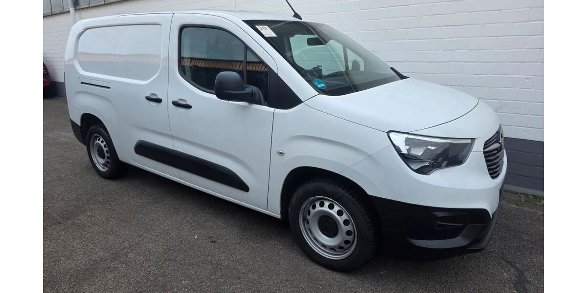 Opel Combo 176.000 km 8.050 &euro; Köln 51149