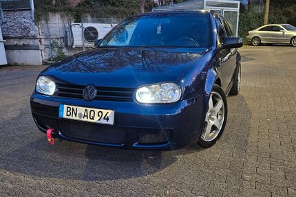 VW Golf 327.525 km 3.650 &euro; Bonn 53125