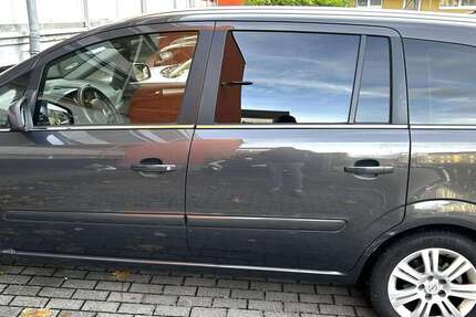 Opel Zafira 182.000 km 4.500 &euro; BONN 53179