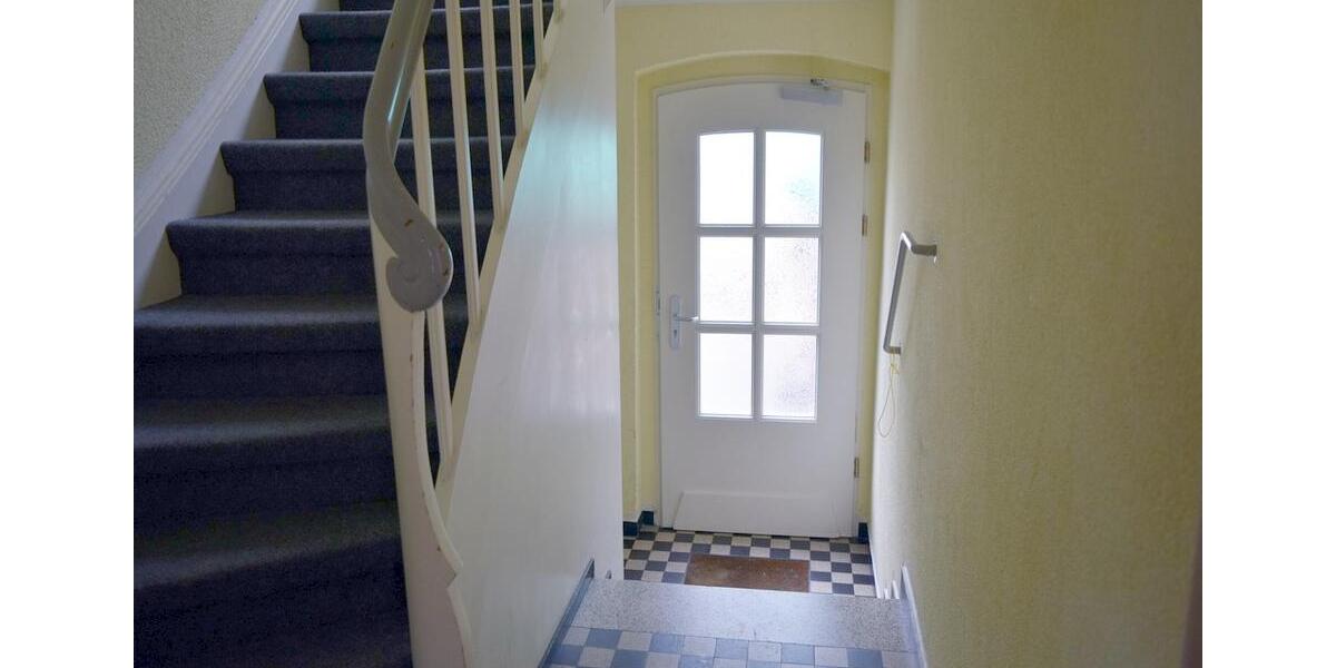 Erdgeschoßwohnung Brühl - 3 Zimmer, 80 m&sup2;, 910&euro; | Angebot:25657171