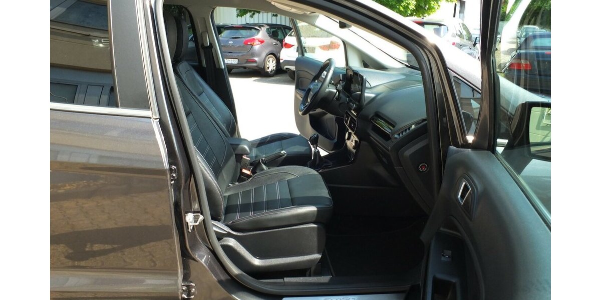 Ford EcoSport TITANIUM LEDER NAVI XENON Zahnriemen neu 125.000 km 11.904 &euro; Köln 50858