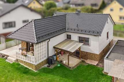 Haus zum Kaufen in Hennef 329.500 € 92.39 m² 3 zimmer